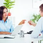 האם ירושה מתחלקת בין בני זוג נשואים ולא נשואים